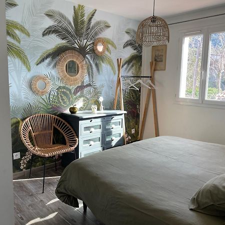 La Calanq'Aise Bed & Breakfast Marseille Bagian luar foto